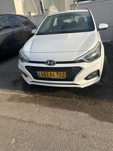 מודעת רכב יונדאי i20