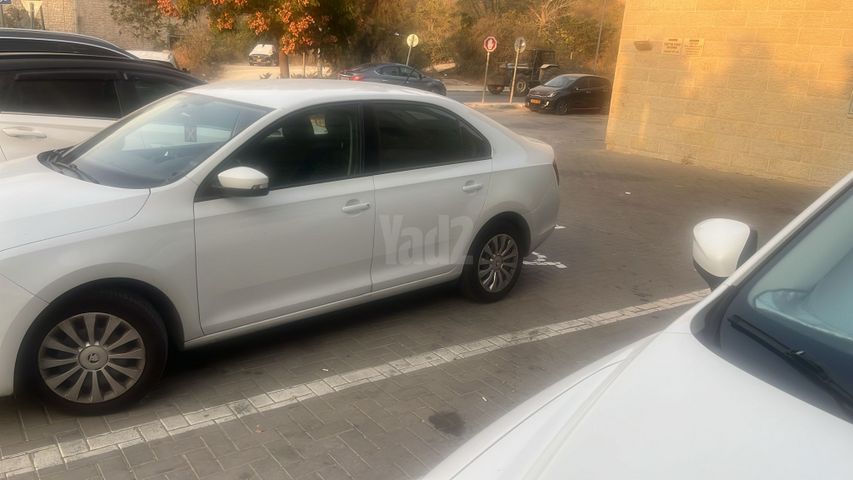 מודעת רכב סקודה ראפיד