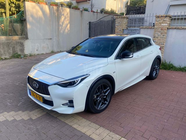 מודעת רכב אינפיניטי Q30