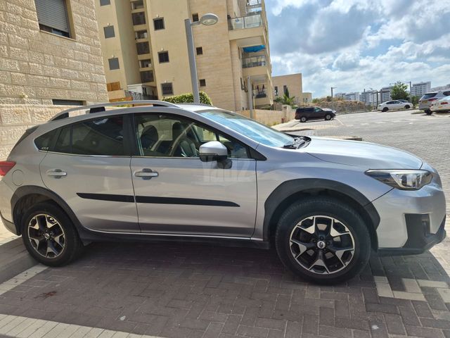 מודעת רכב סובארו XV