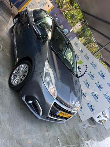 מודעת רכב פיג'ו 208