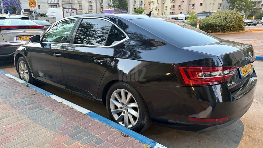 מודעת רכב סקודה סופרב