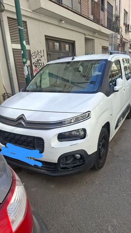 מודעת רכב סיטרואן ברלינגו