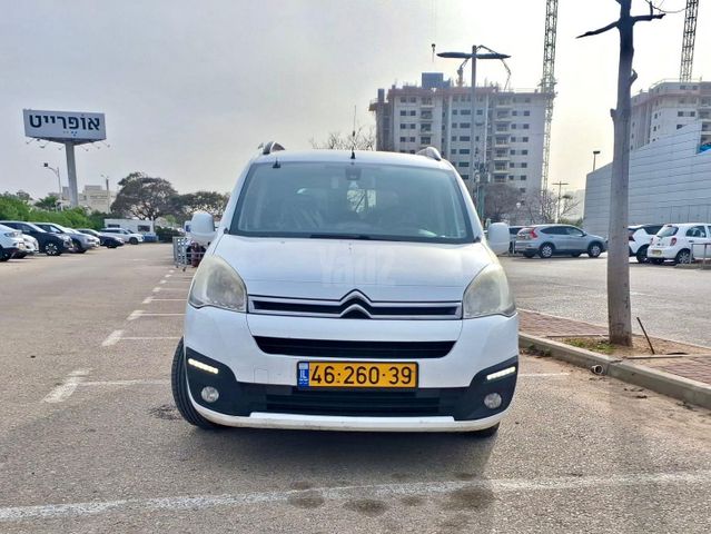 מודעת רכב סיטרואן ברלינגו