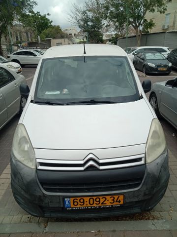 מודעת רכב סיטרואן ברלינגו