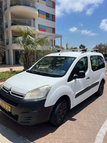 מודעת רכב סיטרואן ברלינגו