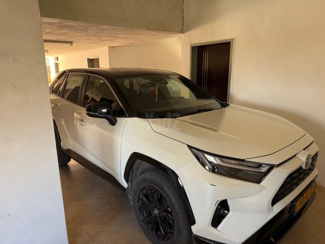 מודעת רכב טויוטה RAV4