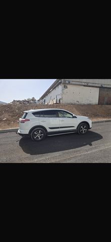 מודעת רכב טויוטה RAV4