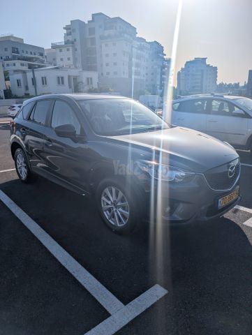 מודעת רכב מאזדה CX-5