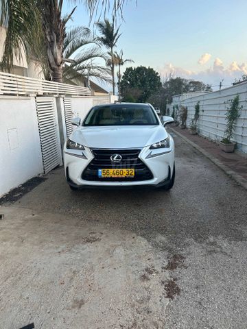 מודעת רכב לקסוס NX
