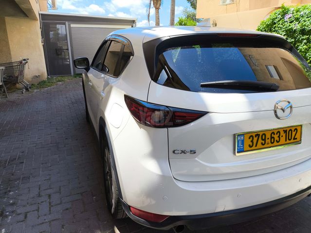 מודעת רכב מאזדה CX-5