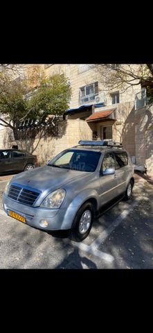 מודעת רכב סאנגיונג רקסטון