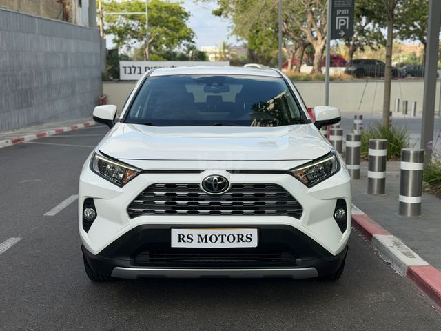 מודעת רכב טויוטה RAV4