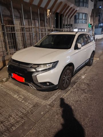 מודעת רכב מיצובישי אאוטלנדר