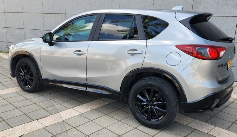 מודעת רכב מאזדה CX-5