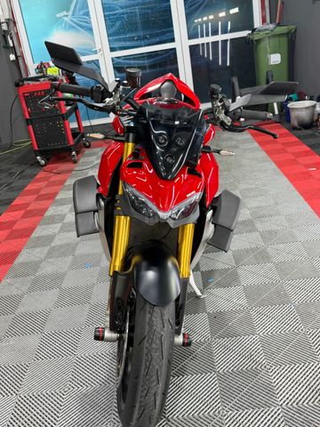 מודעת רכב דוקאטי סטריטפייטר V4s