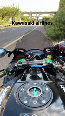 מודעת רכב קאוואסאקי נינג'ה ZX 10R