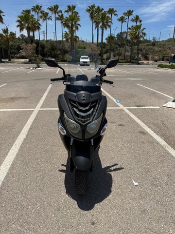 מודעת רכב סאן יאנג ג'וי רייד 200