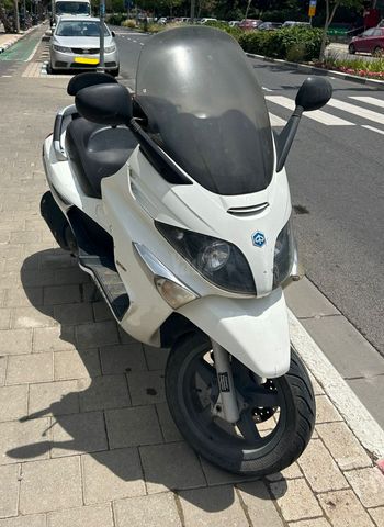מודעת רכב פיאג'ו X-Evo 250