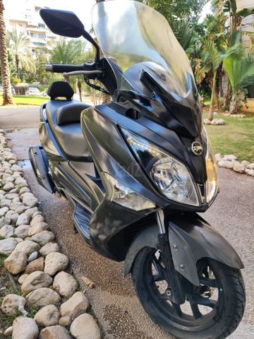 מודעת רכב סאן יאנג ג'וי-מקס 250 XI