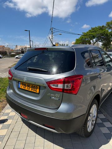 מודעת רכב סוזוקי קרוסאובר 3