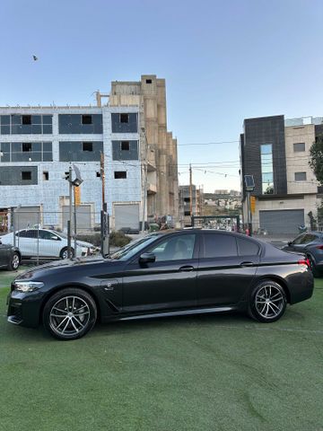 מודעת רכב ב מ וו סדרה 5