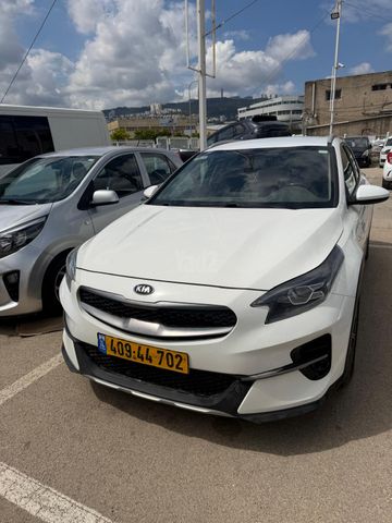 מודעת רכב קיה XCeed