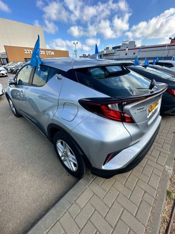 מודעת רכב טויוטה C-HR 2