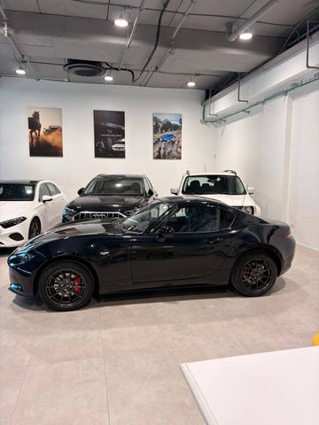 מודעת רכב מאזדה MX-5