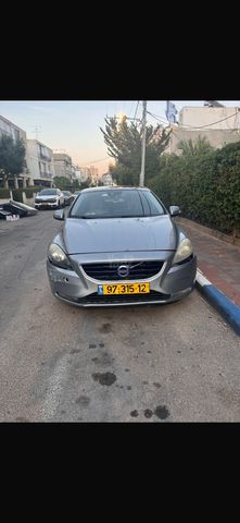 מודעת רכב וולוו V40