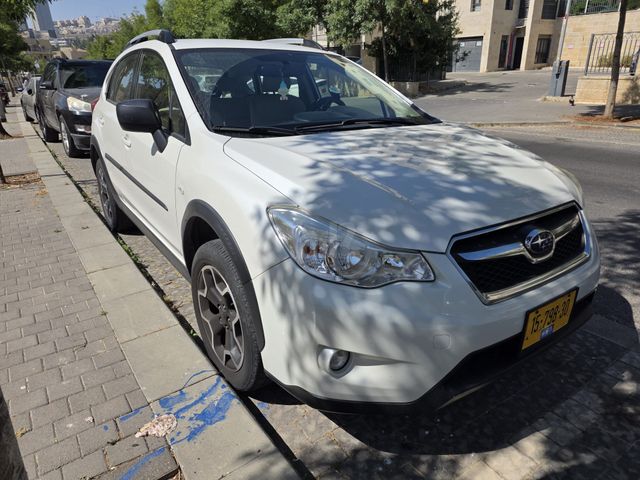 מודעת רכב סובארו XV 1