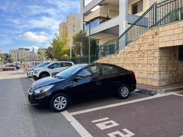 מודעת רכב יונדאי אקסנט i25