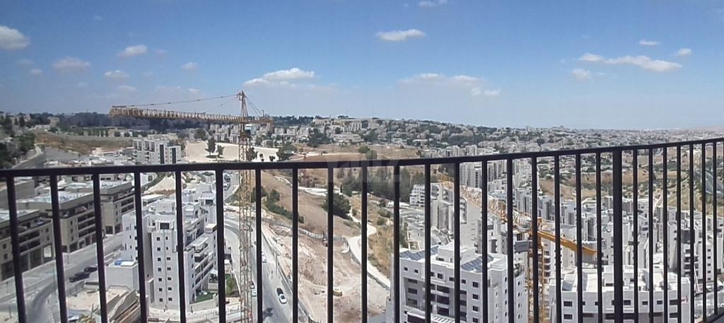יצחק ארנסט נבנצל 1
