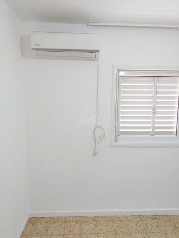 אברמוביץ' 1