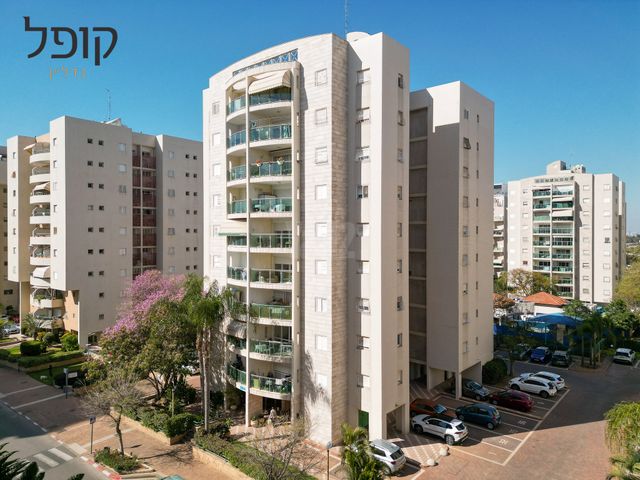 נעורים