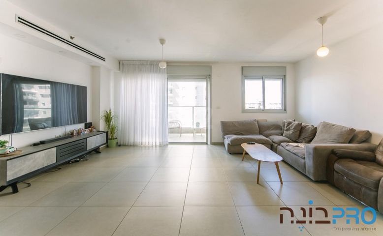 דירה