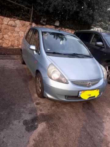 מודעת רכב הונדה ג'אז