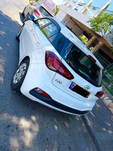 מודעת רכב יונדאי i20