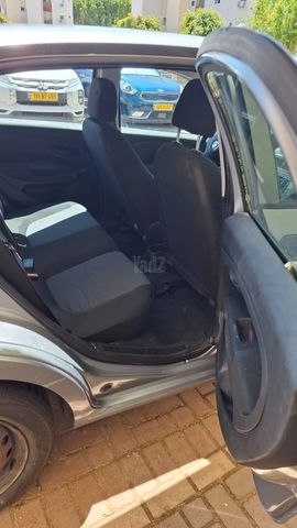 מודעת רכב פיאט פונטו