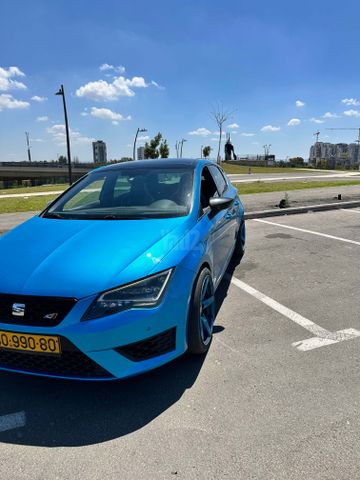 מודעת רכב סיאט לאון