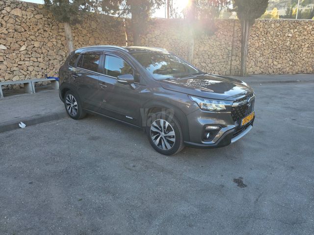 מודעת רכב סוזוקי S-Cross