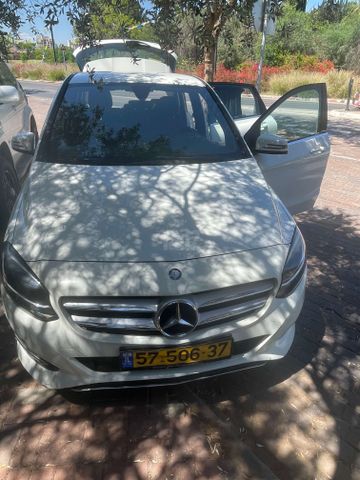 מודעת רכב מרצדס-בנץ B-class