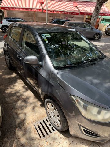 מודעת רכב יונדאי i20
