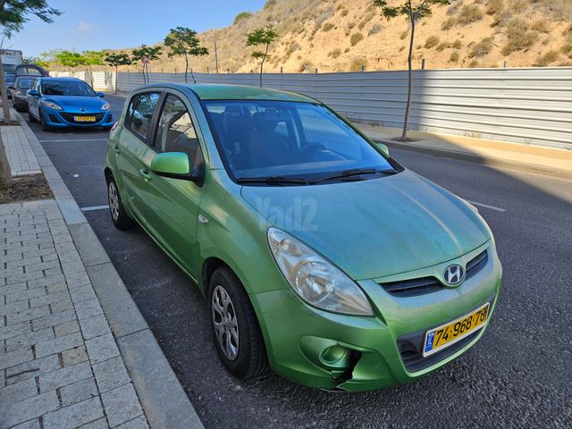 מודעת רכב יונדאי i20