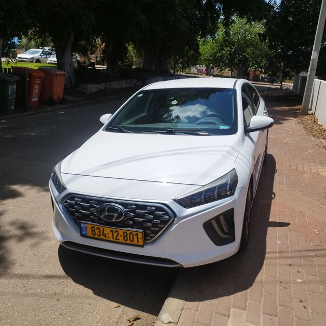מודעת רכב יונדאי איוניק
