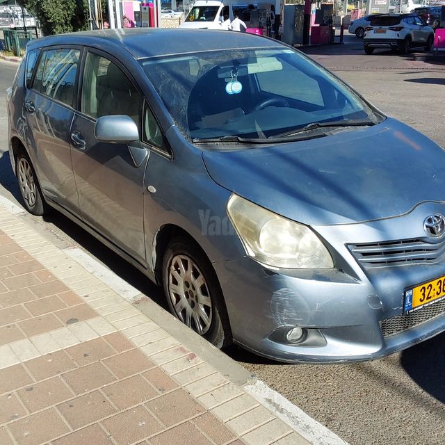 מודעת רכב טויוטה ורסו