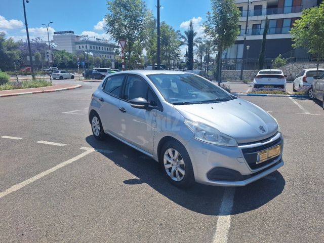 מודעת רכב פיג'ו 208