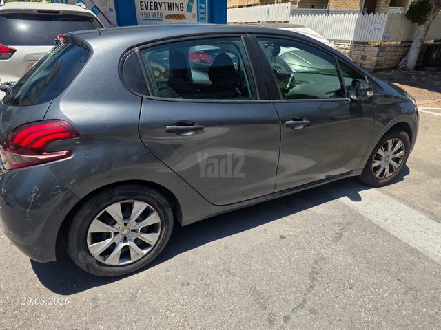 מודעת רכב פיג'ו 208
