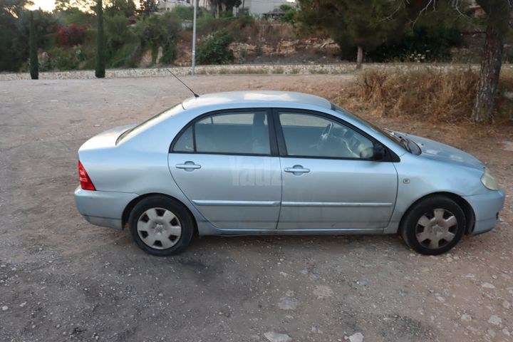 מודעת רכב טויוטה קורולה