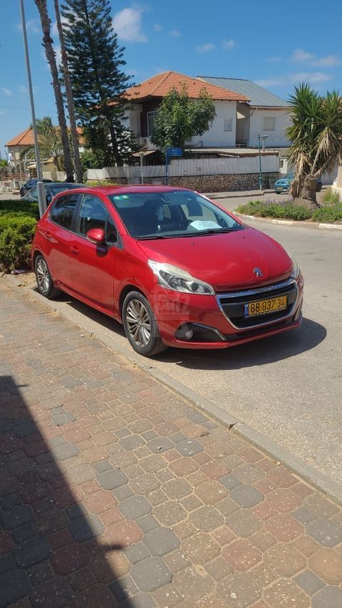 מודעת רכב פיג'ו 208